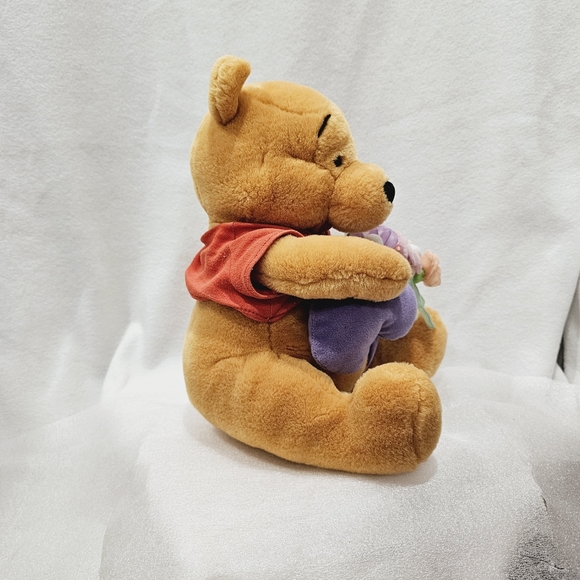 Vintage Winnie the Pooh Plush Valentines Day Hearts and Flowers - Picture 6 of 6
